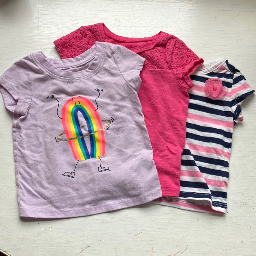 🌵3 for $15🌵 lot of 3 T shirts